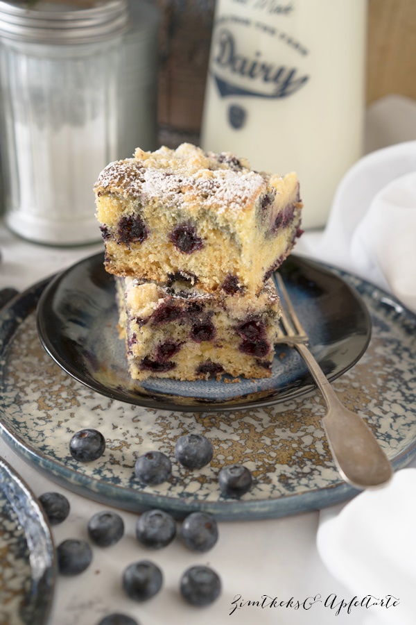 Rezept für Blaubeer Schmand Kuchen mit Streuseln