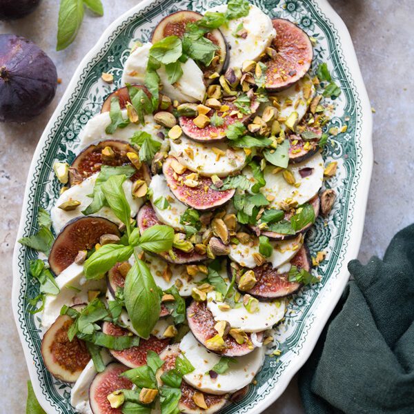 Rezept für Caprese mit Feigen und Pistazien
