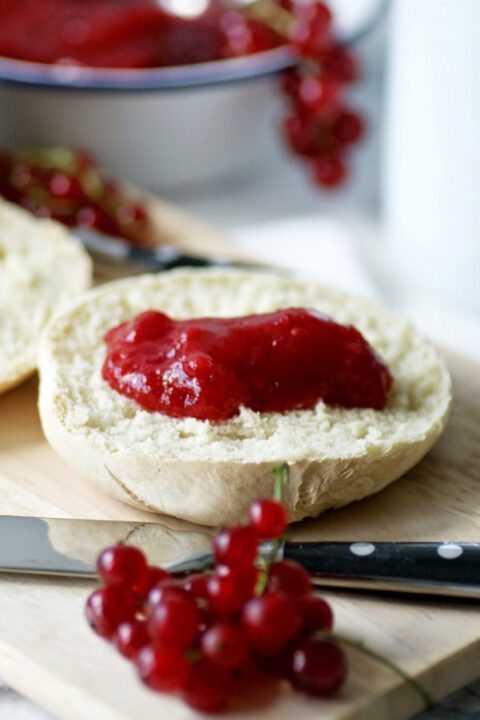 Johannisbeeren-Erdbeer-Marmelade, einfaches Rezept