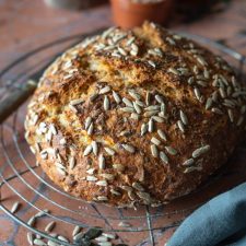 Dinkel Joghurt Brot mit Möhren - Rübli-Brot