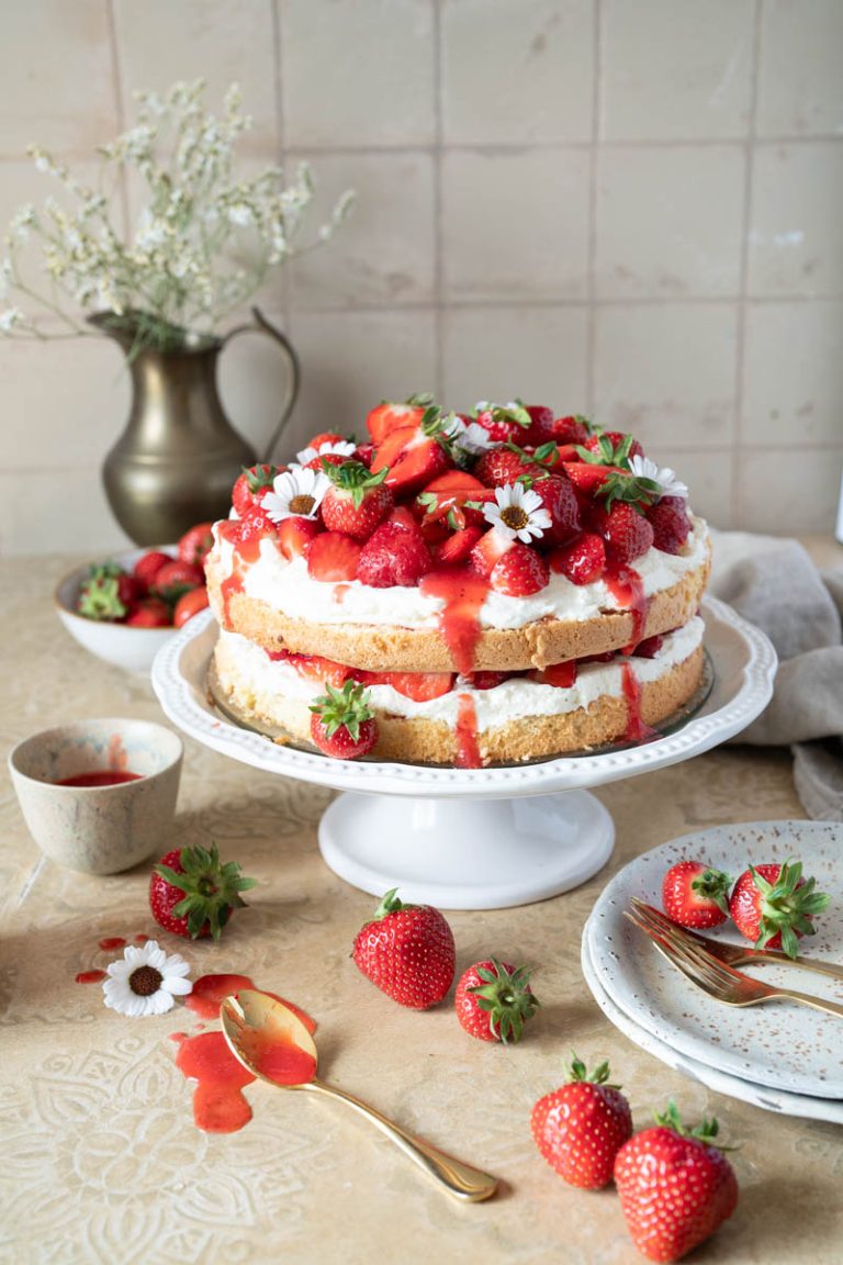 Rezept für Rhabarber Käsekuchen mit Streuseln vom Blech