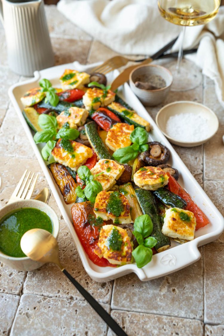 Einfaches Rezept für Halloumi mit Grillgemüse