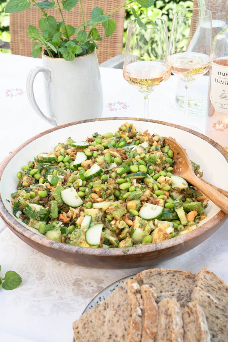 Einfaches Rezept für knusprigen Reissalat