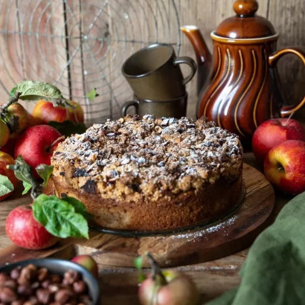 Rezept Haselnuss-Apfelkuchen mit Nuss-Streuseln