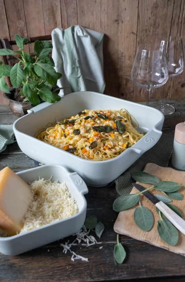 Einfaches Rezept für Pasta mit vegetarischer Gemüsesoße