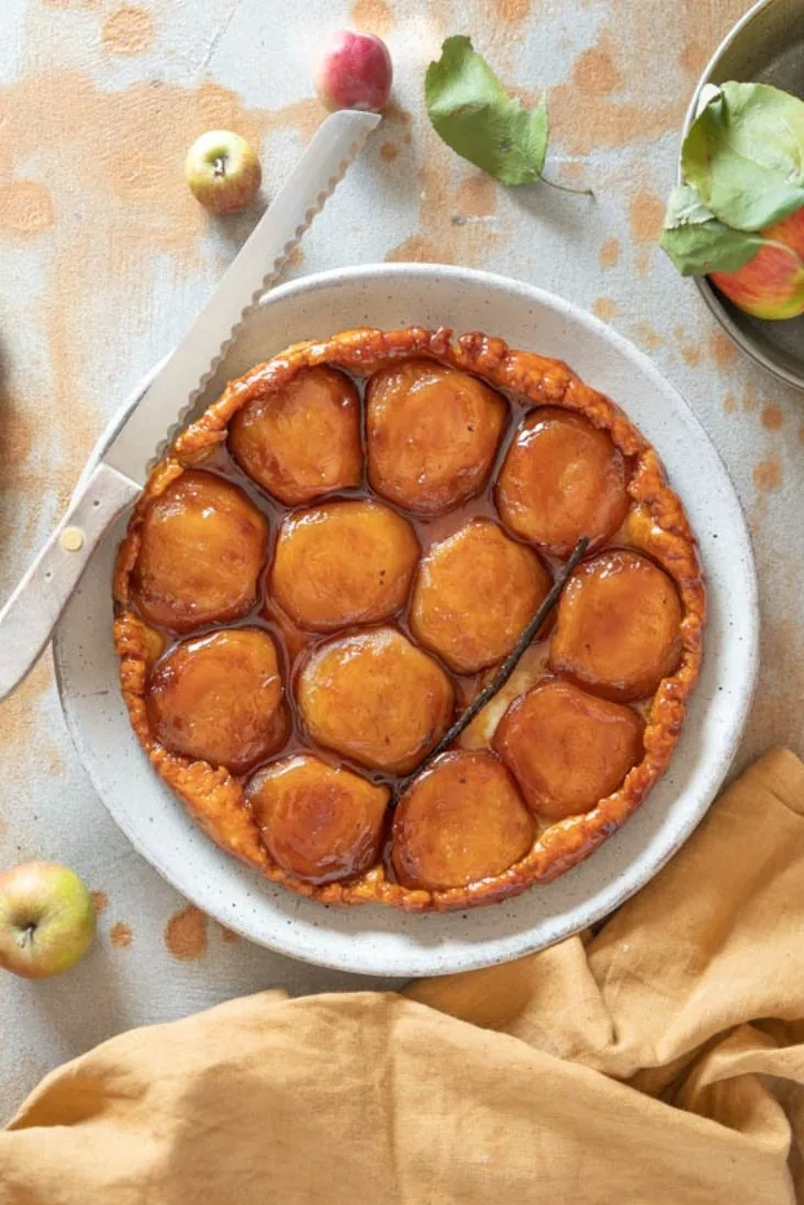 Einfaches Rezept für eine Tarte Tatin mit Äpfeln